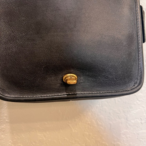 Vintage Coach Companion Flap Crossbody Purse - Picture 4 of 12